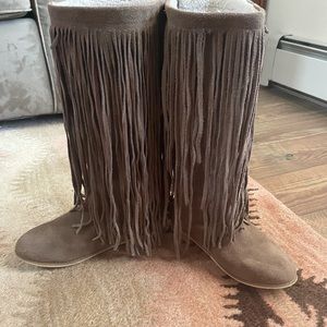 Girls suede boots